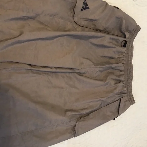 NEW ADIDAS RUNNING PANTS - Picture 3 of 7